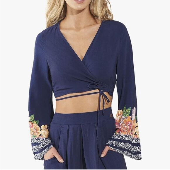 Maaji Peony Karisa Crop Top cropped rap shirt with angel sleeves size small - Picture 3 of 9